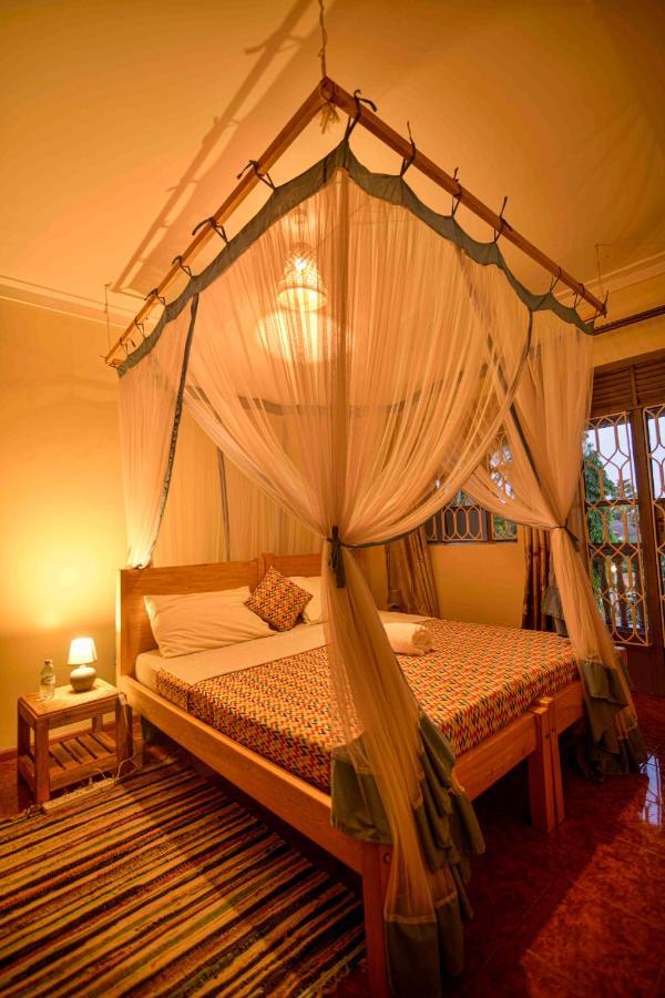 Cycad Entebbe Guest House 외부 사진