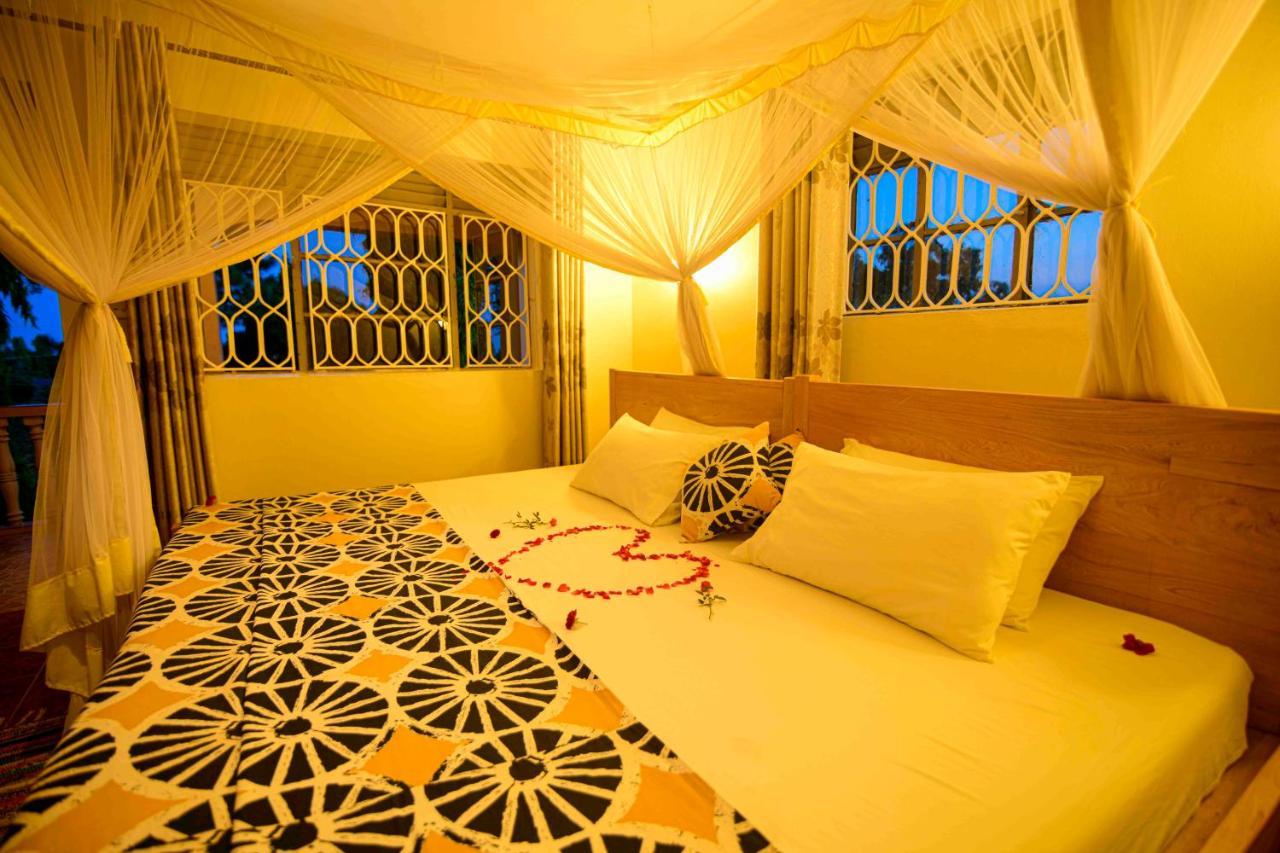 Cycad Entebbe Guest House 외부 사진