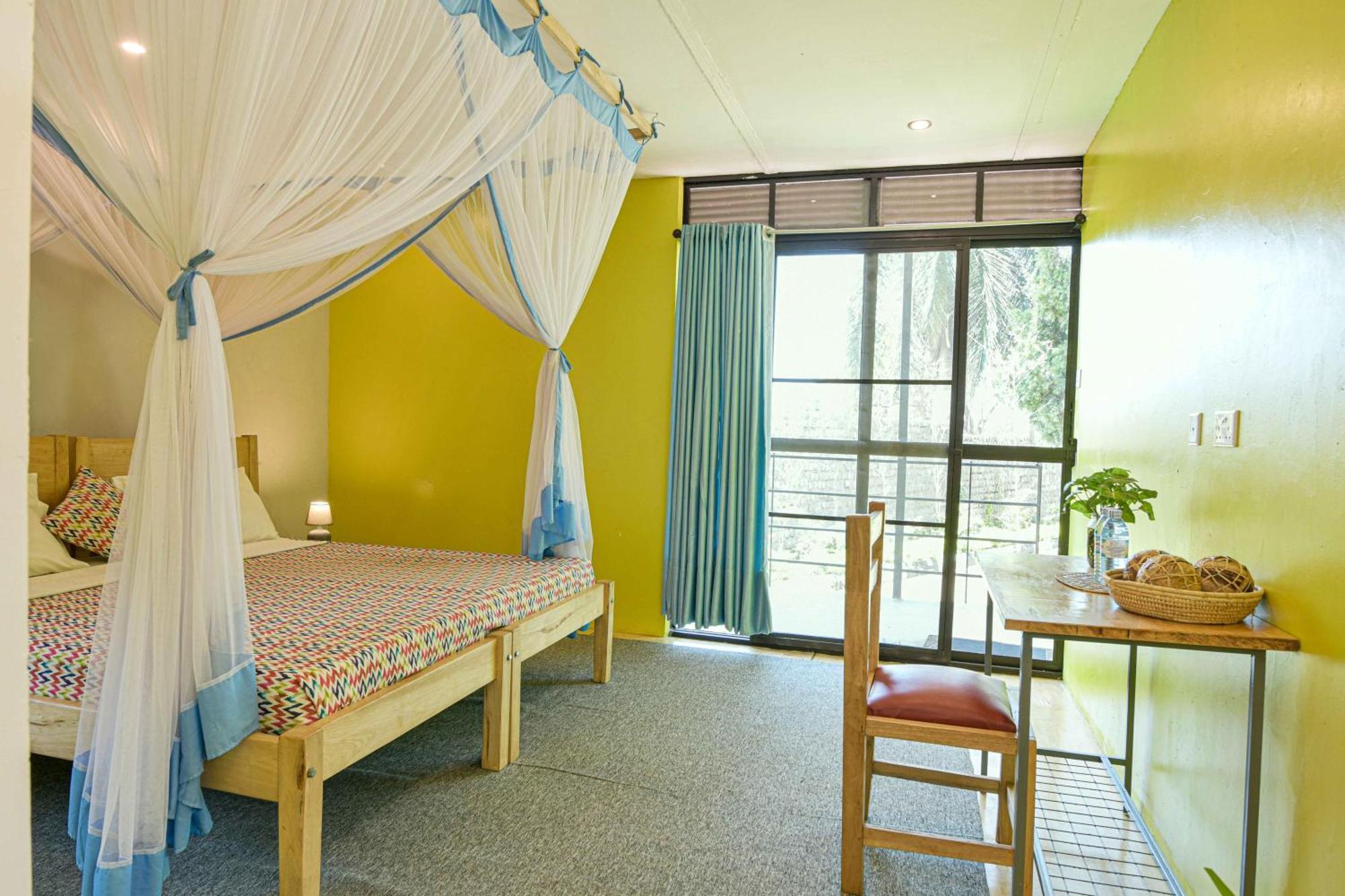 Cycad Entebbe Guest House 외부 사진